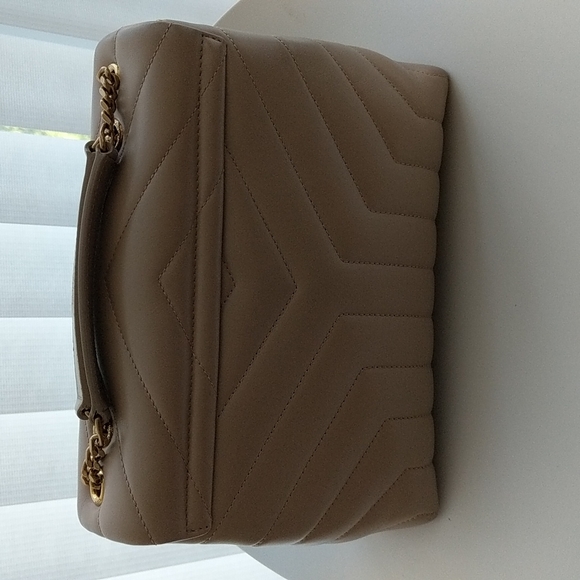 **SOLD** YSL loulou small beige - Picture 4 of 11